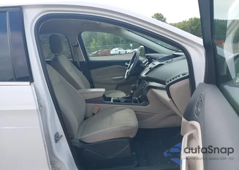 2017 Ford Escape Se from USA, damaged, VIN 1FMCU9GD2HUC17287